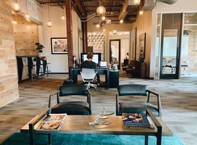 Common Desk - Anderson Lane