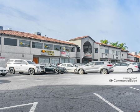 Photo of commercial space at 17157 Ventura Blvd in Encino