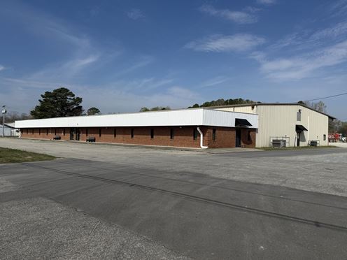 1682 Middle River Loop