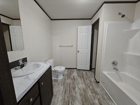 2037 9th Ave W