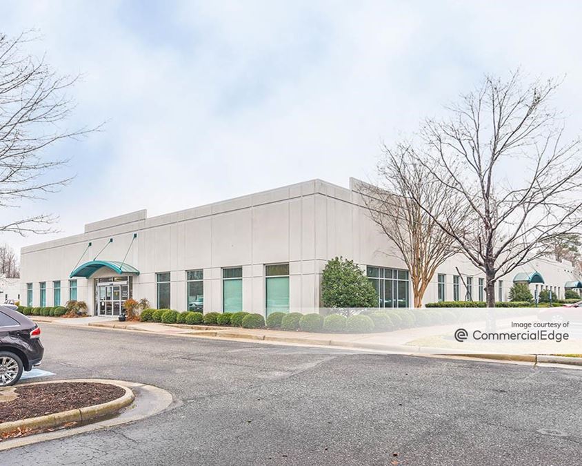 Hampton Roads Center 901 Enterprise Pkwy Property & Listing Details