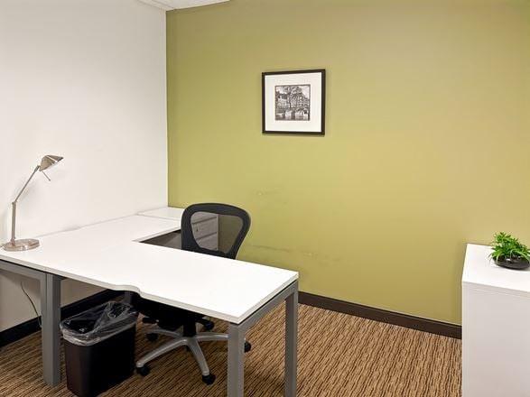 TN, Memphis - Southwind Office Center