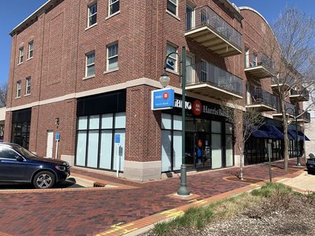 Former Downtown Bank Branch Available - Saint Charles