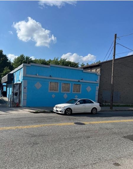 Photo of commercial space at 727 Cranston St in Providence