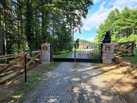 377 Imperial Dr