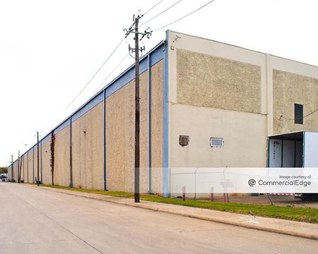 Industrial space for Rent at 2020 Singleton Blvd in Dallas