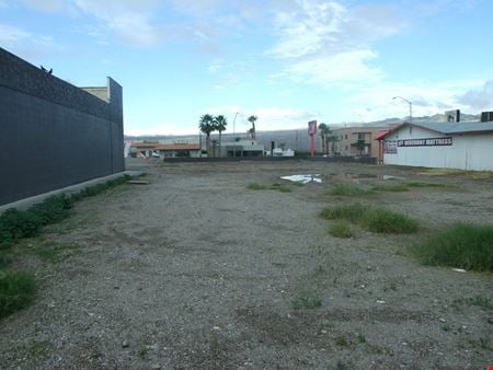 Retail space for Sale at 2064 Highway 95 in Bullhead City