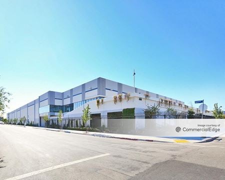 Industrial space for Rent at 300 West Avenue 33 in Los Angeles