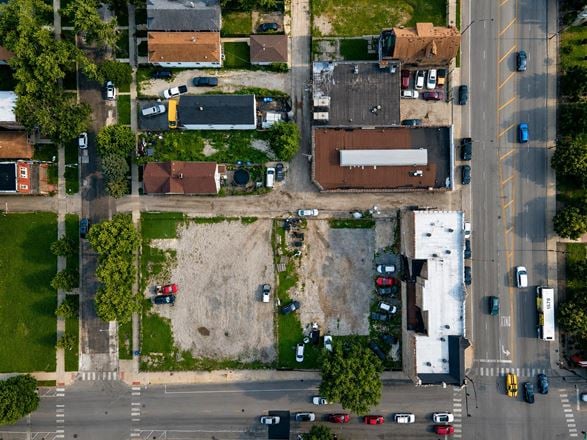 6915 S Ashland Ave