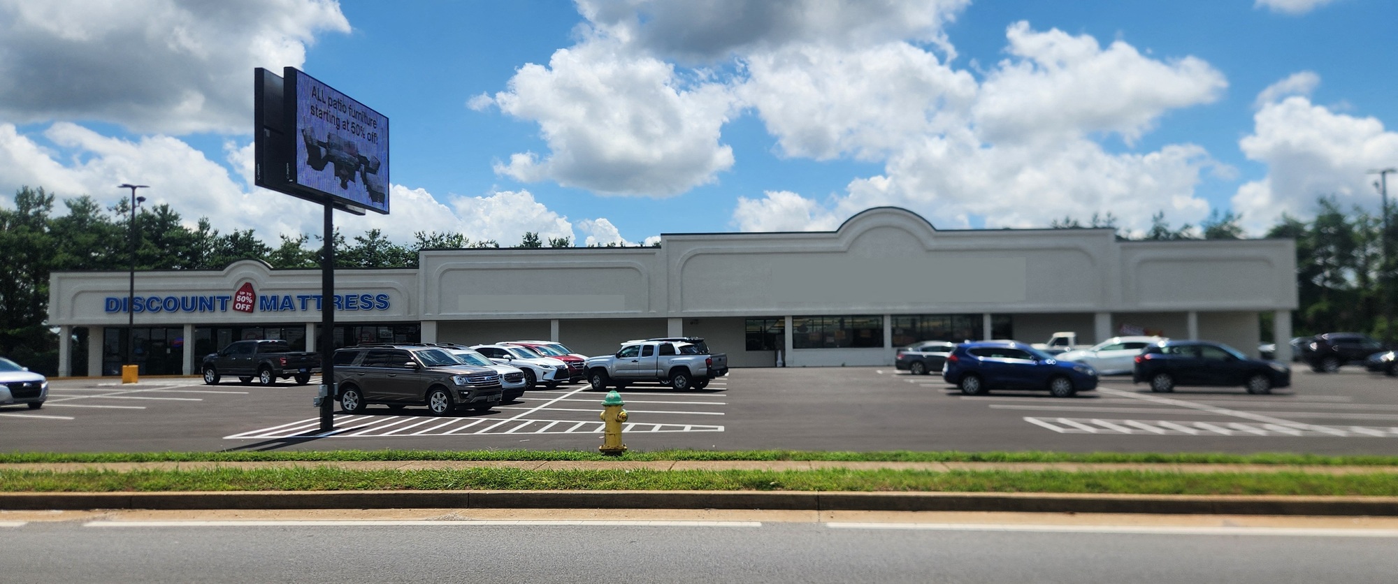 1555 Campbell Ln, Bowling Green, KY 42104