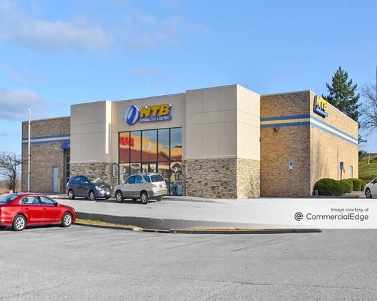 Points East Shopping Center