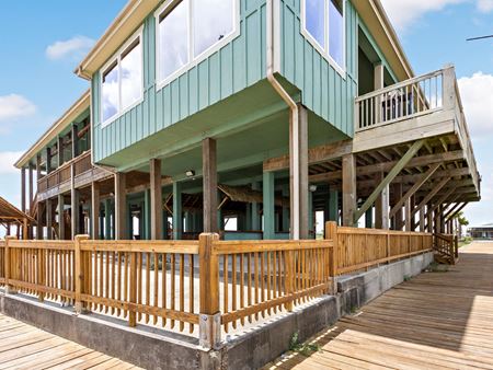 STEVE'S LANDING - CRYSTAL BEACH - Bolivar Penninsula - Port Bolivar