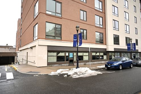 20 Front St