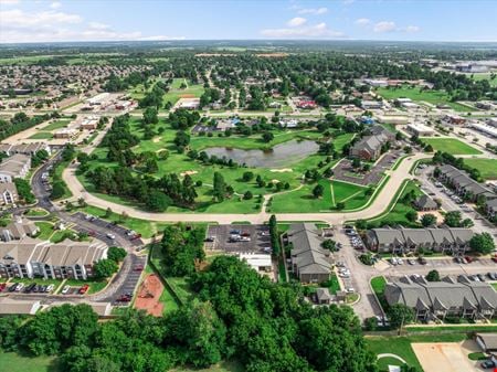 Sport / Entertainment space for Sale at 355 E Pebble Creek Terrace in Mustang