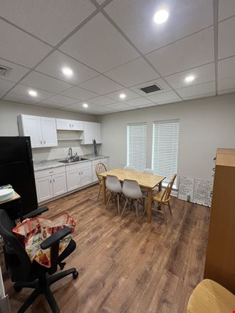 1223 W Chester Pike