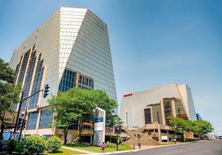 Office space for Rent at 7101 Rue Jean-Talon Est in Montréal