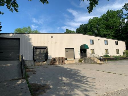 Photo of commercial space at 1003 Hartzell Rd in New Haven