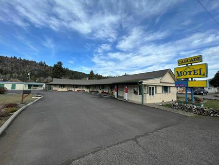 Photo of commercial space at 47487 Hwy 58 in Oakridge