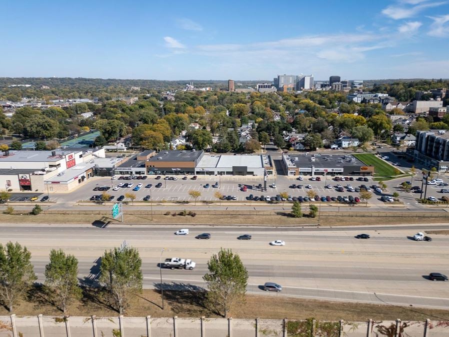 Versatile Space at Miracle Mile Shopping Center