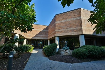 Office space for Rent at 1510 Valley Center Pkwy in Bethlehem