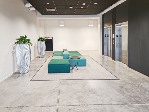 Spaces - Creve Coeur - Olive Blvd