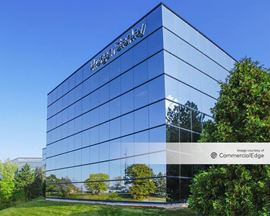 Crossroads Corporate Center - 20975 Swenson Drive