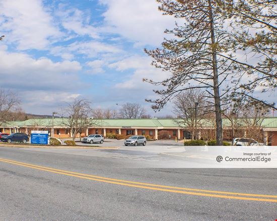 Oaklands Corporate Center - 479 Thomas Jones Way
