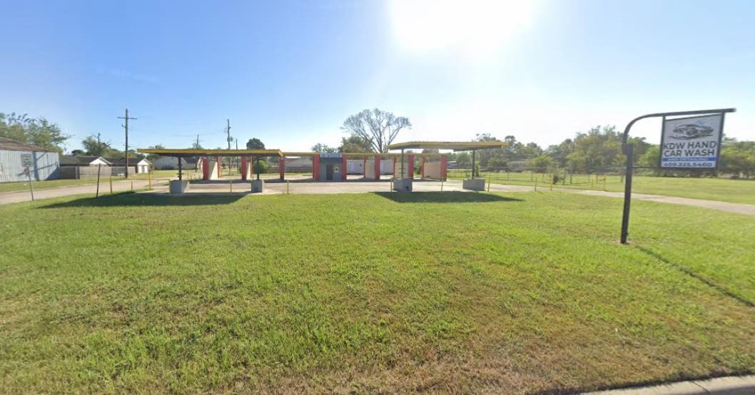 3215 South 11Th St, Beaumont, TX 77705