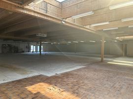 2101 N 14th St - Ponca Plaza - Retail