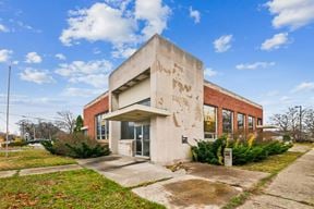 Muskegon - Free Standing Retail - Former Bank