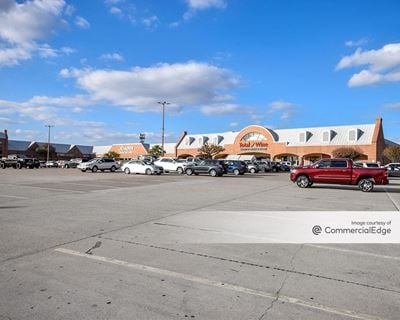 5200-5288 South Hulen Street