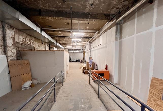 300 W Fayette St