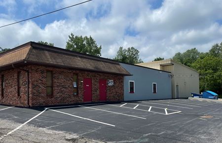 1480 W Lark Industrial Dr - Fenton