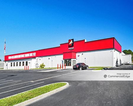 Photo of commercial space at 6225 Ulmerton Road in Clearwater