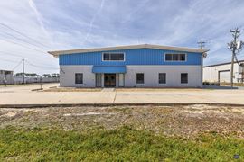 275 Barnes Blvd