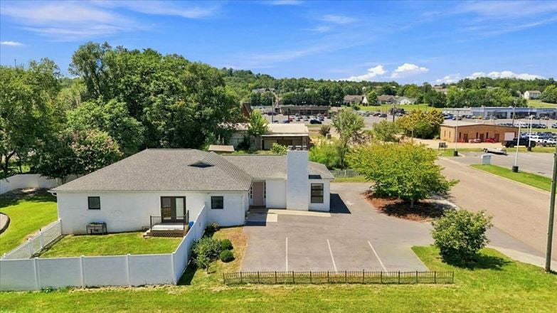 8.5% CAP RATE INVESTMENT | NN LEASED COMMERCIAL PROPERTY
