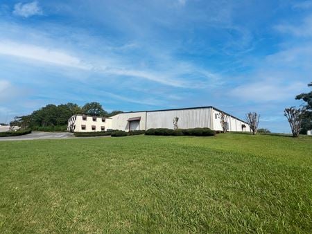 Photo of commercial space at 100 Airpark Industrial Rd in Alabaster