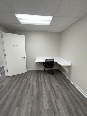 Medical Office Turnkey Shared Sublease
