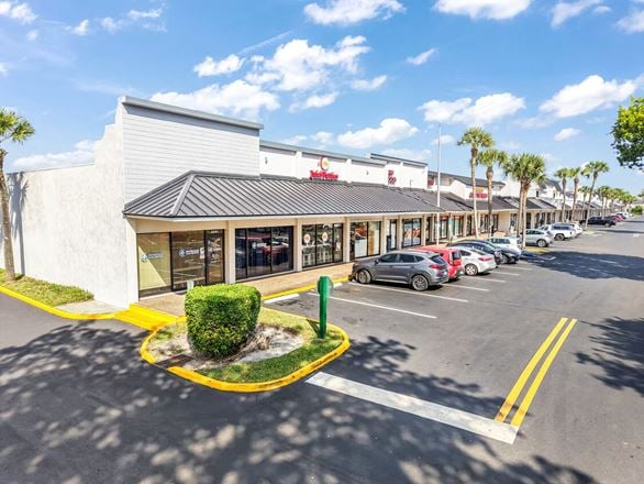 Lakes Shoppes