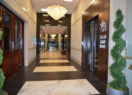 Office space for Rent at 900 Town & Country Lane in Houston