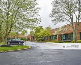 Laurelwood Corporate Center