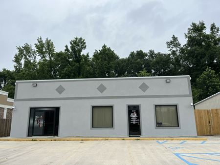 Photo of commercial space at 1122 Commercial Dr in Hammond
