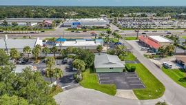 795 CRESTVIEW CIR NW