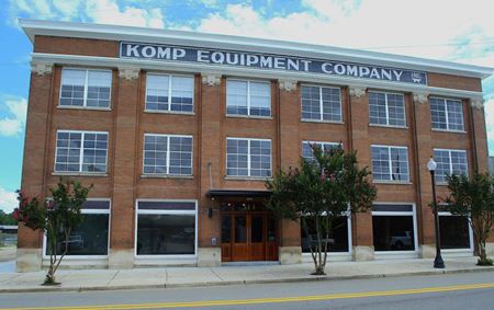 Retail space for Rent at 319 East Pine Street in Hattiesburg
