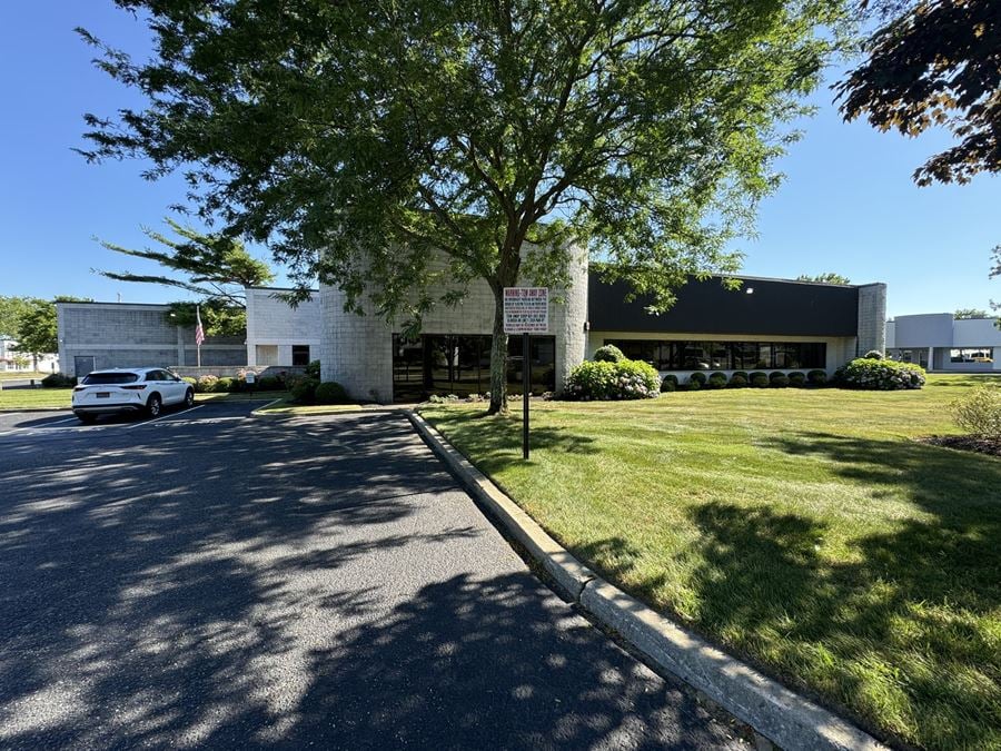 100 Colin Dr