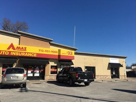 Retail space for Rent at 5312 Airline Dr in Houston