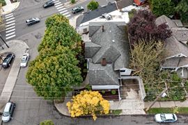 Hollywood/Laurelhurst Office Bldg Opportunity