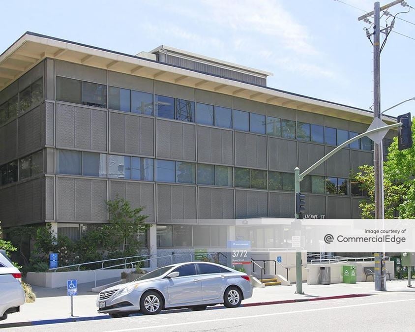 Kaiser Permanente Oakland Medical Center - Howe Street Building & Piedmont Building