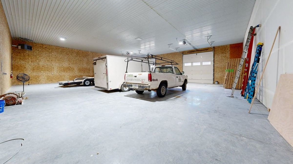 6836 Cowgirl Way