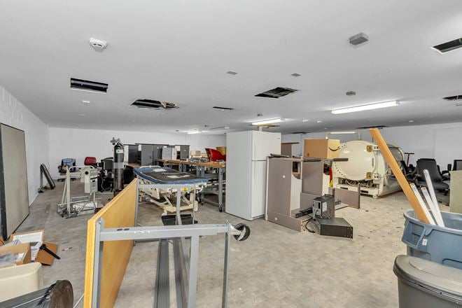 462 Furys Ferry Rd | ±12,000 SF Medical Office for Lease